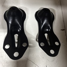 PAIR GENUINE JAGUAR XK8 XKR FRONT SUSPENSION CROSSMEMBER MOUNTING BRACKET ##