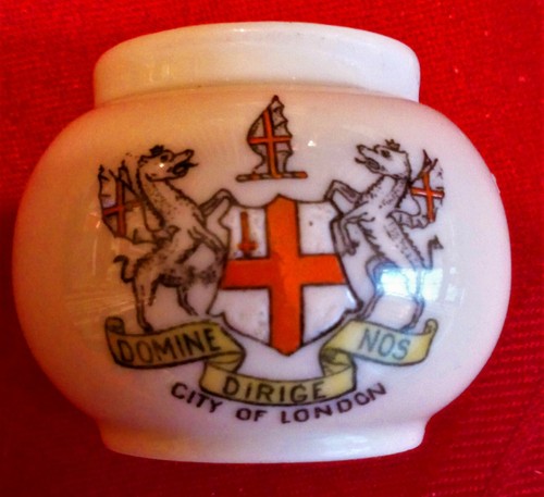 Crested ware city of london - ware,