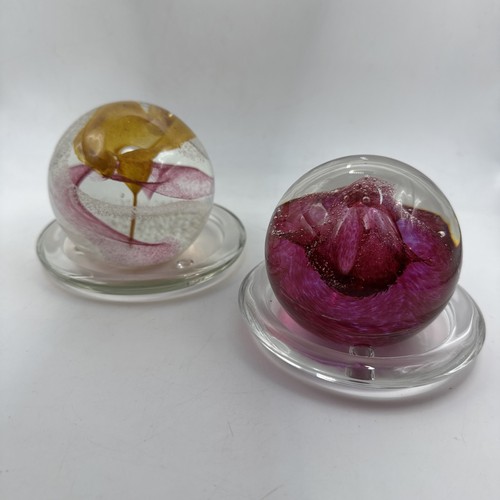 Pair caithness paperweights - pair,