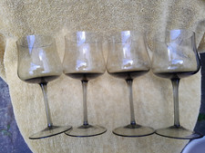 Set of 4 pristine smoked glass tulip shaped wine glasses H 17cm diameter 7cm 