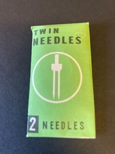 JONES/BROTHER  SEWING MACHINE TWIN NEEDLES X 2 . JAPANESE VINTAGE ORIGINAL p607