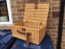 Prestige Hampers Wicker Hamper Basket