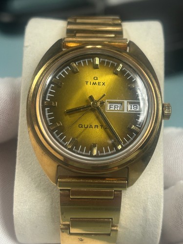1970s timex quartz sunburst - timex, q