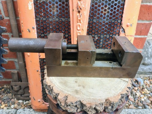 Machine vice for drill press - vice,
