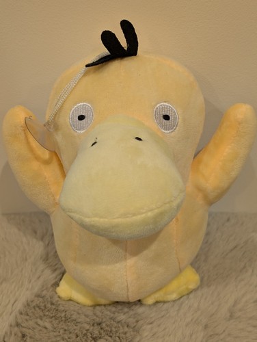 Pokémon psyduck plush - pokémon,