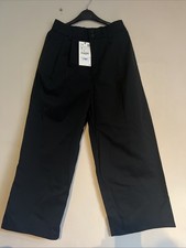 New Women’s Black Zara