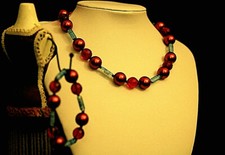 Vintage Read Pearl Blue Plastic Beads Necklace Elastic Band Bracelet Set 1980'