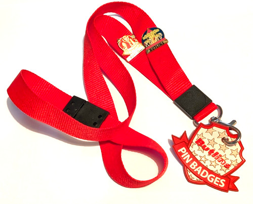 Official butlins red pin badge - red,