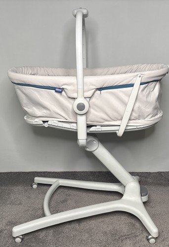Chicco baby hug crib - in,