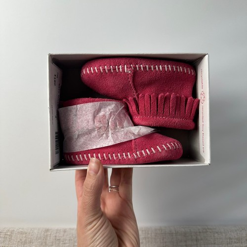 Minnetonka 1180 pink suede - minnetonka,