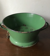 Antique Vintage Rare Green Enamel Colander Kitchenalia Strainer Sieve Fruit Bowl