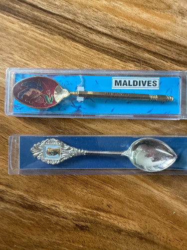 Decorative tea spoons - x,