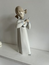 Lladro 4871 girl playing - girl,
