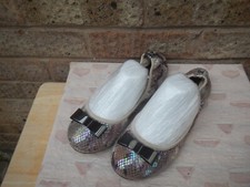 BUTTERFLY TWISTS BALLET FLATS SIZE39/5.5 IRREDESCENT/ BOW DETAIL