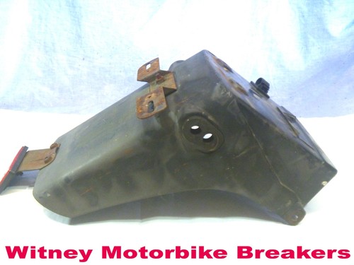 Kawasaki gpz500 rear mud - kawasaki,