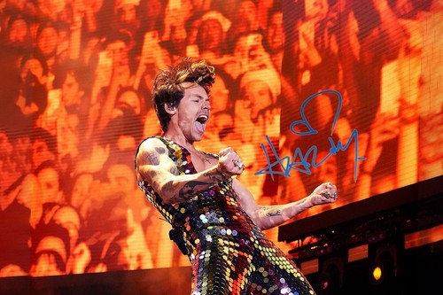 Photo signed by harry - a4,