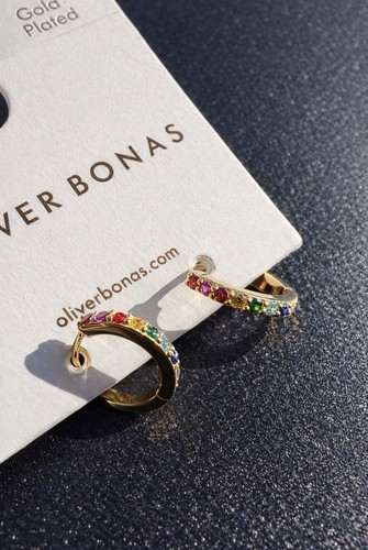 Oliver bonas rainbow huggie - bonas,