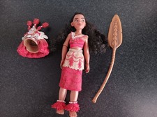 Disney Store Singing Moana Doll With Accessories