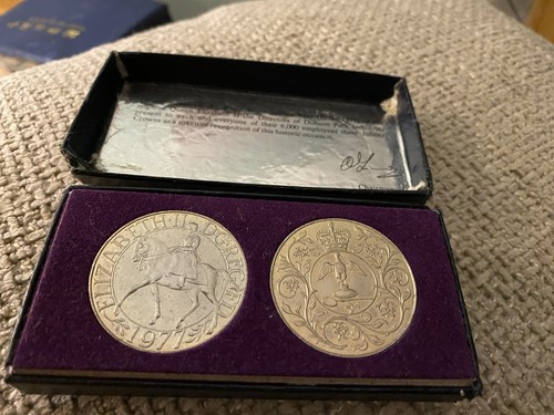 Silver jubilee coins case - silver,