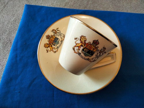 Vintage royal winton - royal,