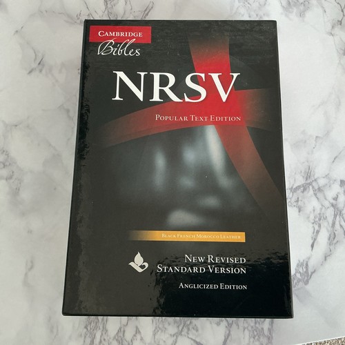 Nrsv holy bible by cambridge - -,