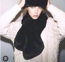 ZARA black faux fur muffler