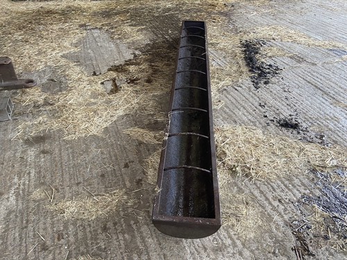 Vintage trough - ,