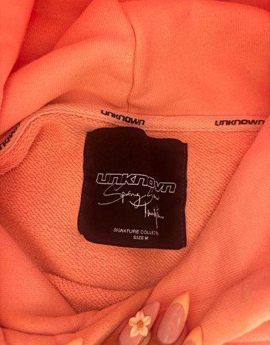 Unknown london pink logo - london,