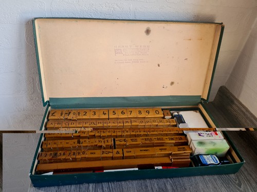 Henry webb vintage wooden - henry,