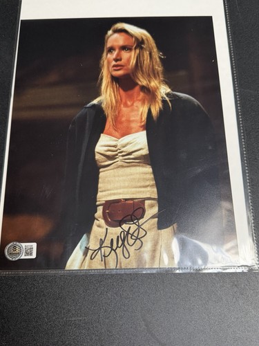 Kelly lynch signed 8x10 - signed, road