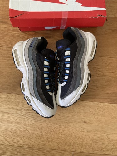 Light dark neutral grey blue - light/dark/neutral, grey/blue