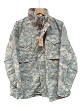 US Army Issue ACU Digital Cold Weather Field M65 Combat Jacket Medium Reg #658