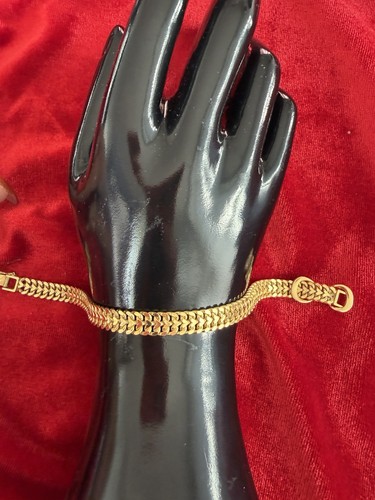 18ct solid yellow gold - 18ct,