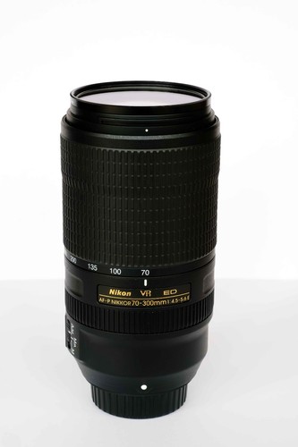 Near mint nikon 70 - near,