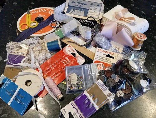 Large selection job lot - large,