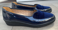 Gabor Ladies Size 4.5  Shoes Navy Blue Patent Leather