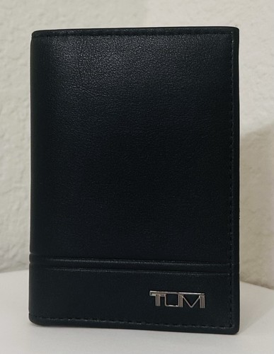 Nwt tumi multi - tumi, window