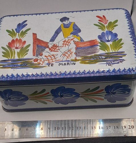 Vintage french quimper tin - vintage, 'le