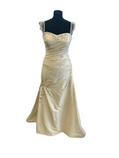 Vintage Essence Couture Beaded Ivory Size: M Wedding Dress Charity