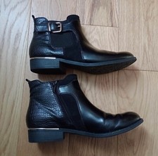 Graceland Black Croc Print