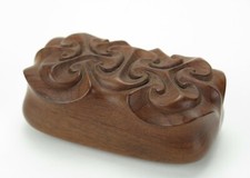Exquisite carved walnut - , box