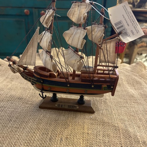 Wooden hms bounty tall - wooden,