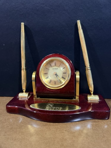 Danbury mint desk clock - mint,