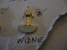 WIDNES RUGBY LEAGUE FOOTBALL CLUB SUBBUTEO KIT ENAMEL PRESS PIN BADGE