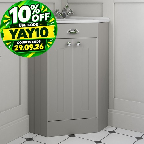Corner bathroom traditional - bathroom,