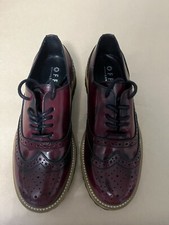 Office London  Burgandy