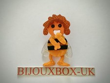 LEA STEIN VINTAGE MAYA THE BEE BROOCH.   Best Vintage Selection Online.