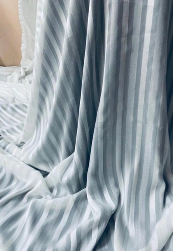 160cm width stunning - x,
