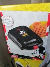 MICKEY MOUSE MINI WAFFLE MAKER