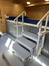 Endless pool freestanding external pool steps